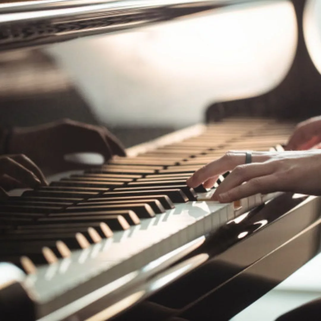 EXPERSITO - PİYANO EĞİTİMİ